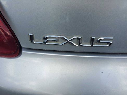 Used 2006 Lexus SC 430 Convertible RWD image 17