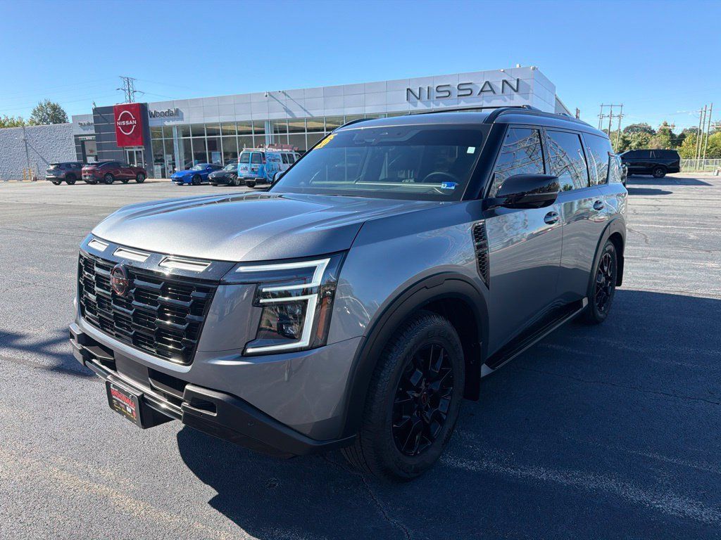 Certified 2026 Nissan Armada PRO-4X AWD/4WD image 3