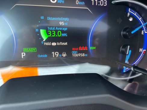 Used 2019 Toyota RAV4 XSE image 2