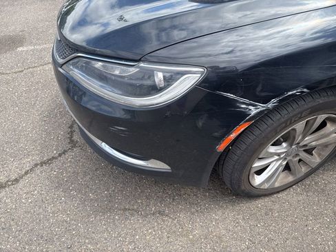 Used 2016 Chrysler 200 Limited w/ Convenience Group FWD image 9