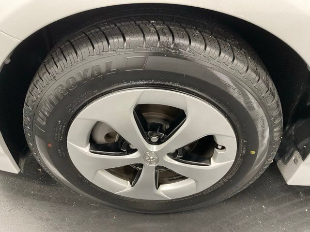 Used 2012 Toyota Prius Three FWD image 10