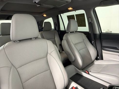 Used 2020 Honda Pilot Elite image 58