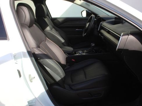 Certified 2025 MAZDA CX-50 AWD 2.5 Hybrid w/ Premium Pkg image 40