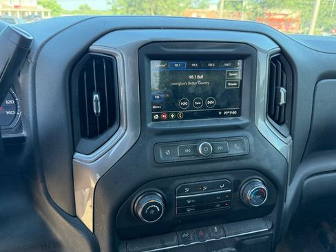Used 2019 Chevrolet Silverado 1500 Custom w/ Custom Value Package AWD/4WD image 19