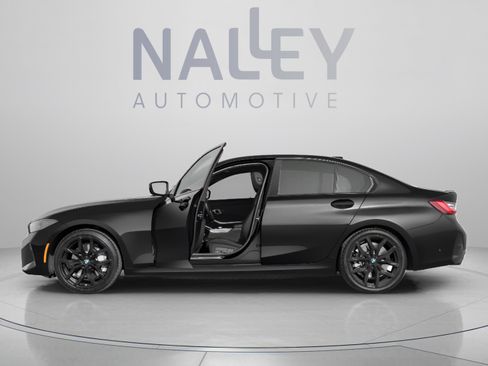 Used 2026 BMW 330i xDrive Sedan w/ Premium Package AWD/4WD image 3