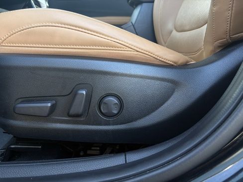 Used 2024 Kia Seltos SX image 11