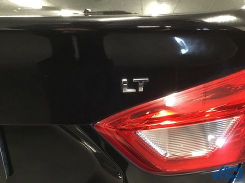 Used 2017 Chevrolet Cruze LT image 15