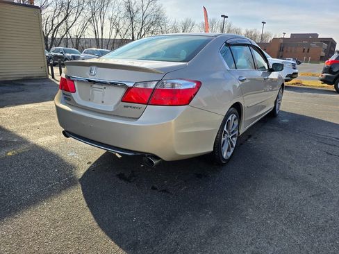 Used 2013 Honda Accord Sport image 3