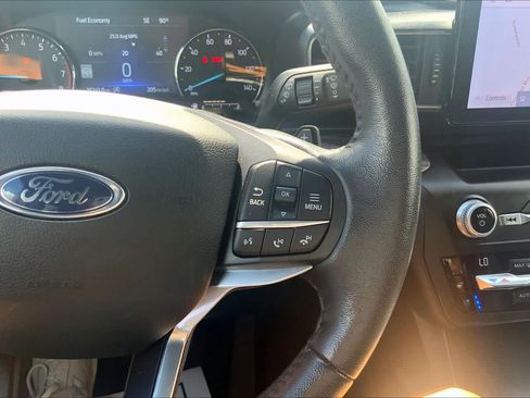 Used 2020 Ford Explorer Limited AWD/4WD image 25