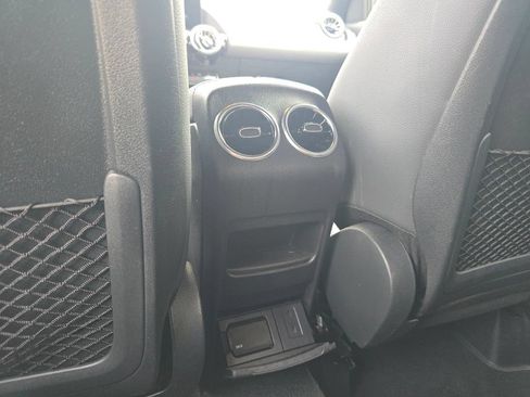 Certified 2023 Mercedes-Benz GLA 250 4MATIC image 25