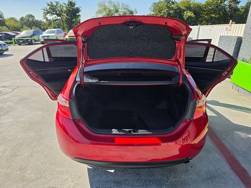 Used 2017 Toyota Corolla LE FWD image 24