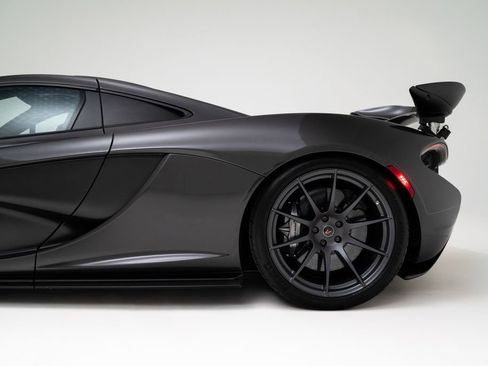 Used 2015 McLaren P1 RWD image 10