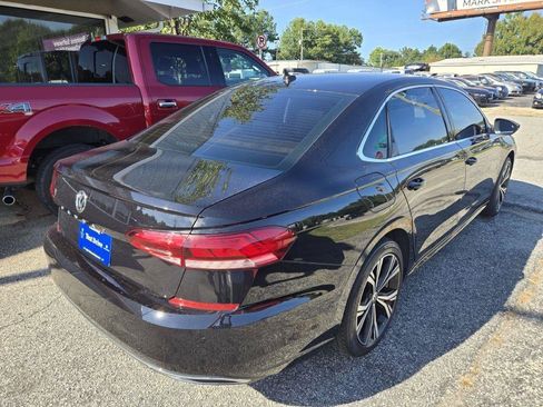 Used 2020 Volkswagen Passat 2.0T SEL FWD image 6