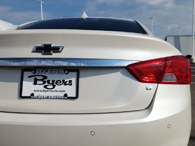 Used 2014 Chevrolet Impala LT w/ Convenience Package FWD image 16