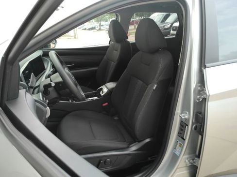 Used 2026 Hyundai Tucson SEL FWD image 16