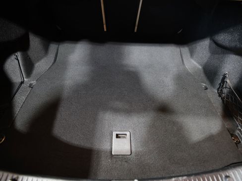 Used 2018 Mercedes-Benz C 300 Sedan image 24