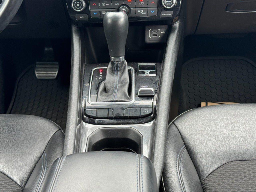 Used 2022 Jeep Compass Latitude w/ Convenience Group AWD/4WD image 17