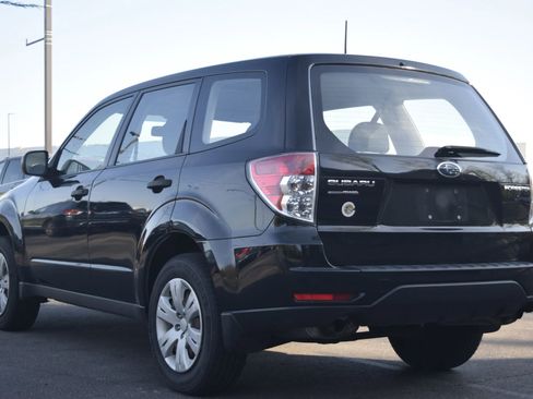 Used 2010 Subaru Forester 2.5X image 2