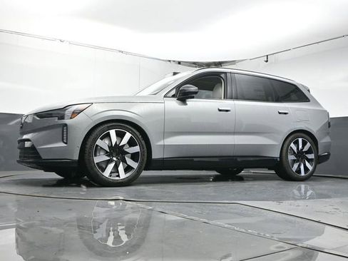 New 2025 Volvo EX90 Ultra image 27