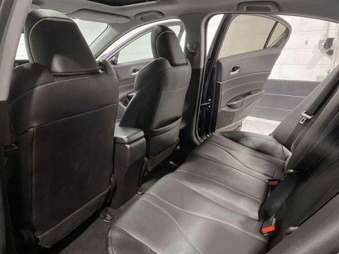 Used 2020 Acura ILX w/ Premium Package image 12