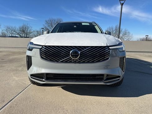 New 2026 Volvo XC90 B6 Plus w/ Protection Package Premier image 2