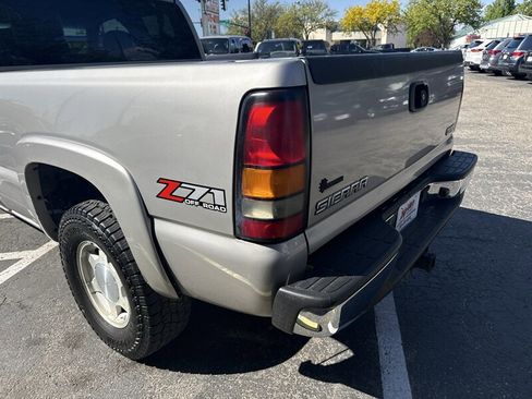 Used 2004 GMC Sierra 1500 SLE w/ Safe And Sound Package AWD/4WD image 7