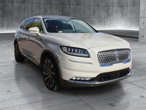 Used 2022 Lincoln Nautilus Reserve w/ Equipment Group 202A AWD/4WD image 8