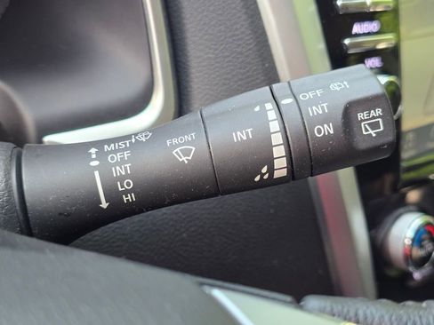 Used 2018 Nissan Murano SL image 34