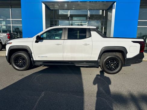 Used 2024 Chevrolet Silverado EV W/T image 2