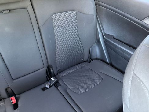 Used 2025 Kia Sportage LX FWD image 36