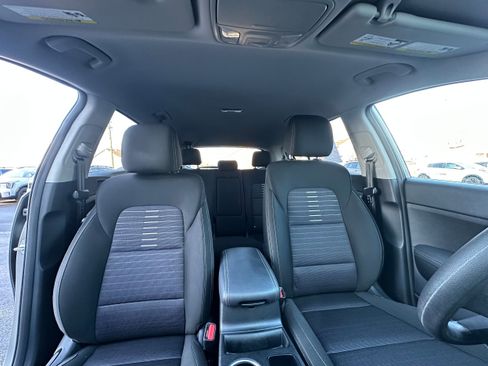 Used 2022 Kia Sportage LX w/ LX AWD Value Edition Package image 24