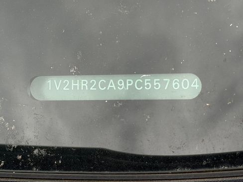 Used 2023 Volkswagen Atlas SE AWD/4WD image 11