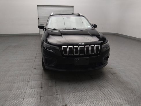 Used 2020 Jeep Cherokee Latitude FWD image 14
