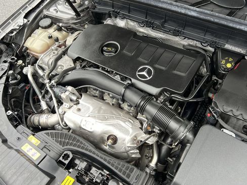Certified 2022 Mercedes-Benz GLB 250 4MATIC image 28