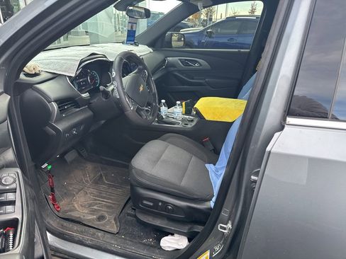 Used 2023 Chevrolet Traverse LT w/ LPO, Floor Liner Package image 36