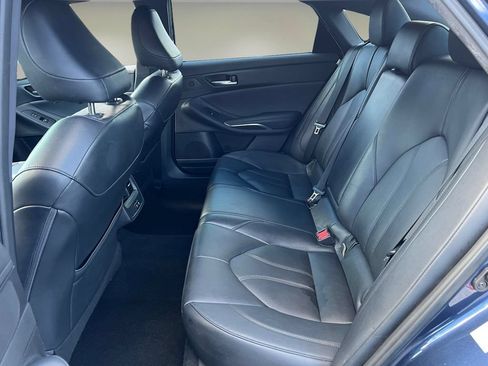 Certified 2019 Toyota Avalon XLE FWD image 13