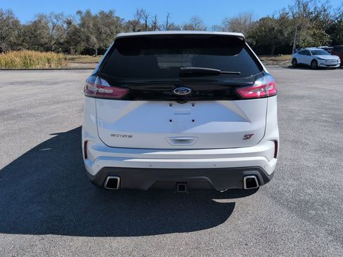 Used 2019 Ford Edge ST w/ Convenience Package image 4