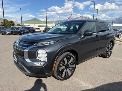 Used 2025 Mitsubishi Outlander SE