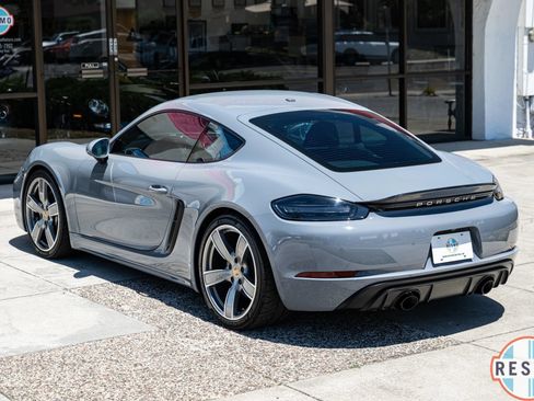 Used 2024 Porsche 718 Cayman GTS RWD image 36