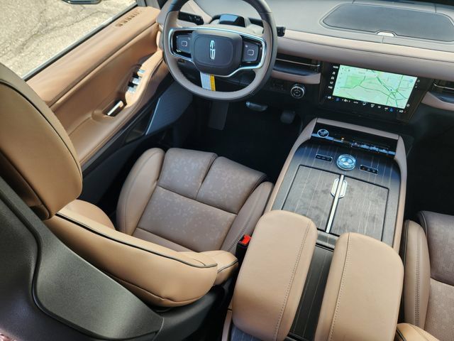 New 2027 Lincoln Navigator Black Label AWD/4WD image 10