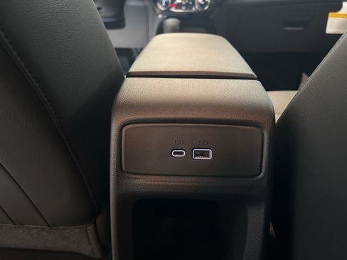 New 2026 Chevrolet Trax LT w/ Sunroof Package image 25