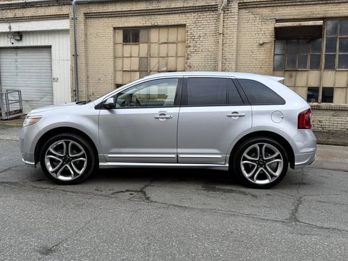 Used 2011 Ford Edge Sport w/ Driver Entry Pkg AWD/4WD image 5