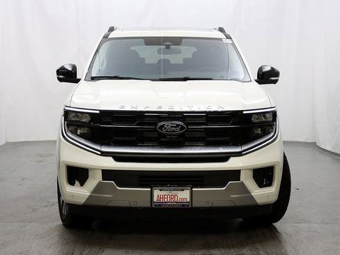 New 2025 Ford Expedition Max Platinum w/ Driver's Package AWD/4WD image 5