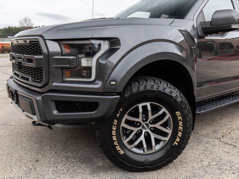 Used 2017 Ford F150 Raptor w/ Equipment Group 802A Luxury image 3