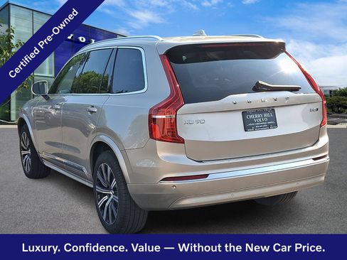 Certified 2025 Volvo XC90 B5 Core w/ Climate Package AWD/4WD image 5