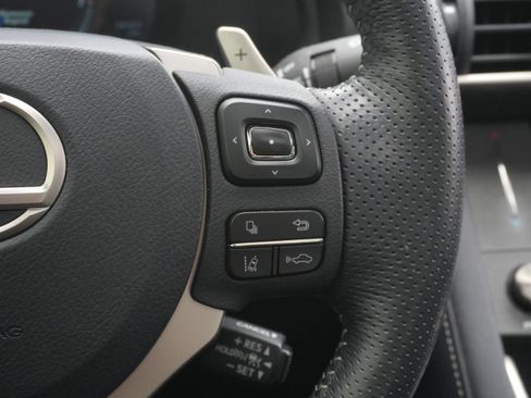Used 2019 Lexus IS 300 F Sport w/ F Sport Package RWD image 18