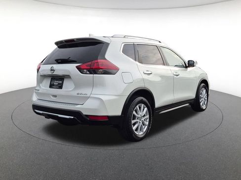 Used 2018 Nissan Rogue SV AWD/4WD image 5