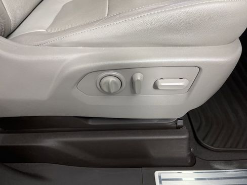 Used 2019 Chevrolet Silverado 1500 LTZ w/ LTZ Premium Package image 9