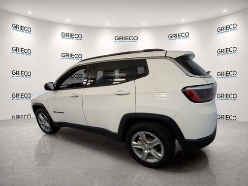 Used 2024 Jeep Compass Latitude AWD/4WD image 10
