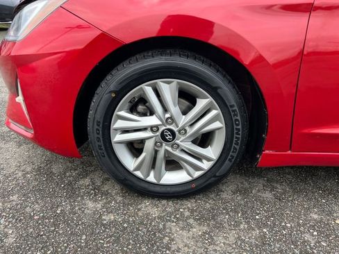 Used 2020 Hyundai Elantra SEL image 29